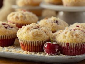 Cherry Cobbler Muffins With Streusel Recipe
