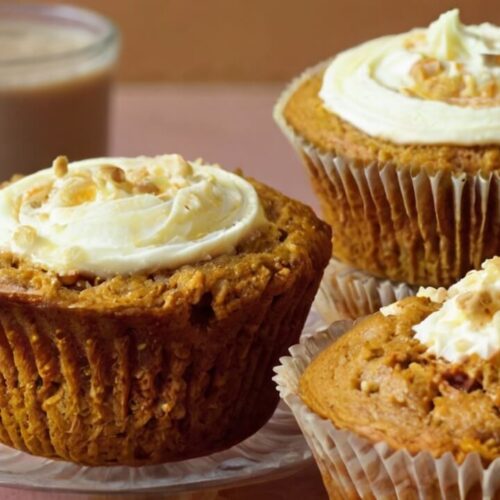 Homemade Starbucks Pumpkin Cream Cheese Muffins Recipe
