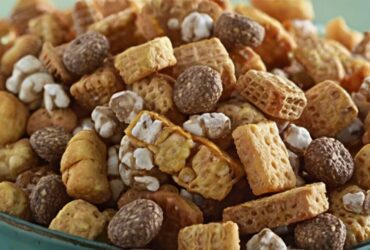 Sweet and Salty Toffee Chex Mix Recipe
